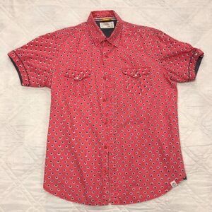 Free Planet 2 pocket button front short sleeve red shirt‎ Large
